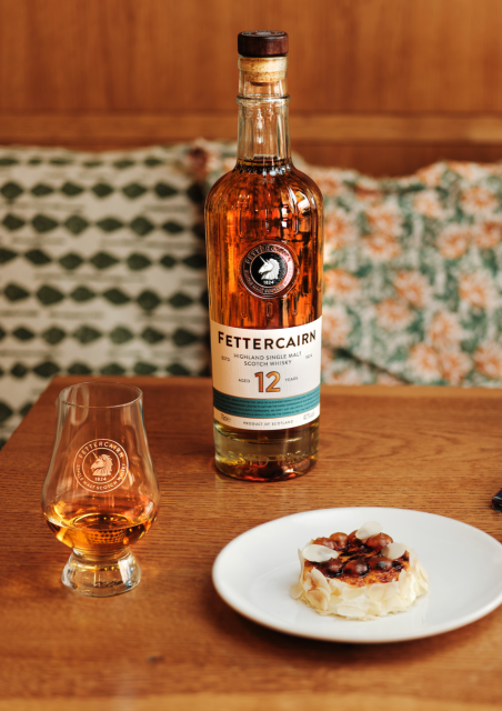 Scottish whisky has become one of the world's most renowned spirits, and of course the world's most widely consumed whisky range. Here are our selection of Scottish whisky, to be consumed in moderation, for you to savor and appreciate.