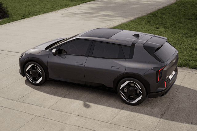 Kia EV4 unveils its futuristic exterior design in a world preview Kia EV4 unveils its futuristic exterior design in a world preview