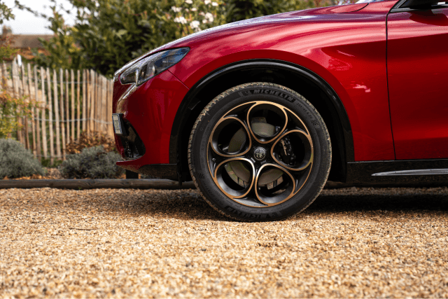 Alfa Romeo unveils its sophisticated “Intensa” limited edition range