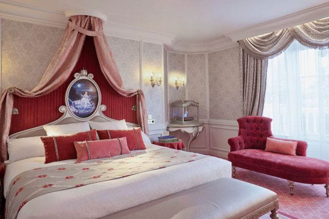 Once upon a time... A night at the Disneyland Hotel Once upon a time... A night at the Disneyland Hotel