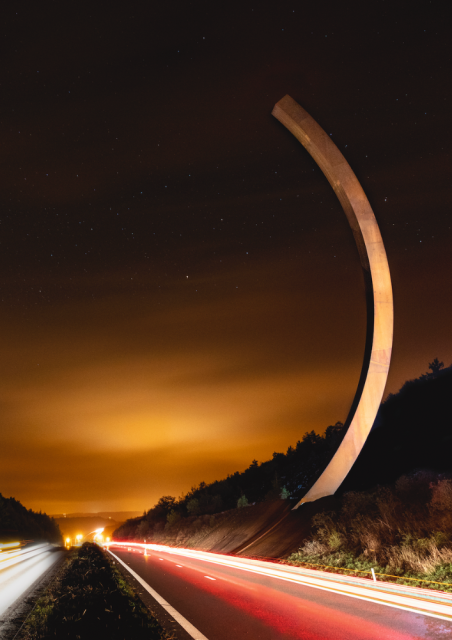 Bernar Venet, a monument of minimalism